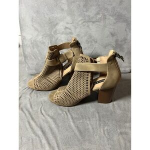 Parker Sky Womens Tan Perforated Peep Toe Block Heel Ankle Booties Size 6.5